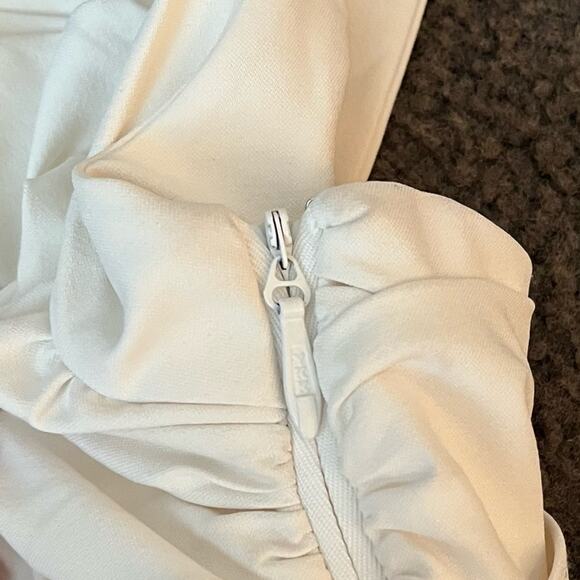 Cinq Á Sept Desiree Bandage Bridal Mini Dress In Ivory - Picture 13 of 14